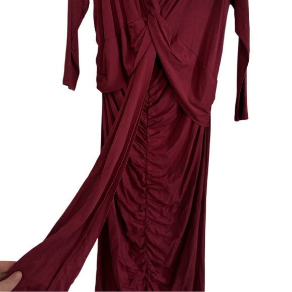 ASOS Curve Bardot Long Sleeve Dress with Sash Detail - Picture 2 of 3